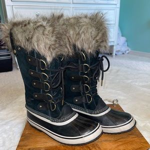 Sorel Joan of arctic winter boot